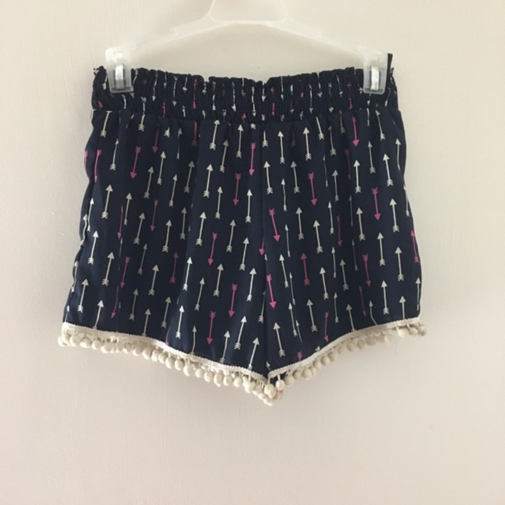 Arrow shorts